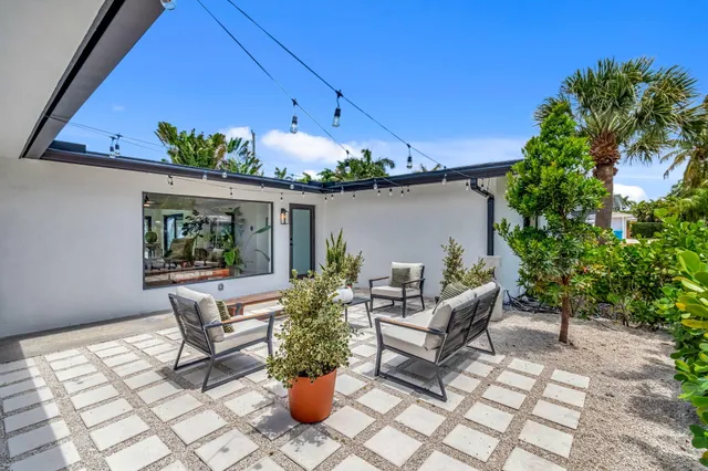 $769,000 | 625 Las Palmas Park, Boynton Beach, FL 33435