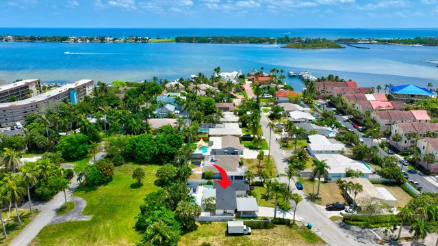 $769,000 | 625 Las Palmas Park, Boynton Beach, FL 33435