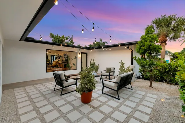 $769,000 | 625 Las Palmas Park, Boynton Beach, FL 33435