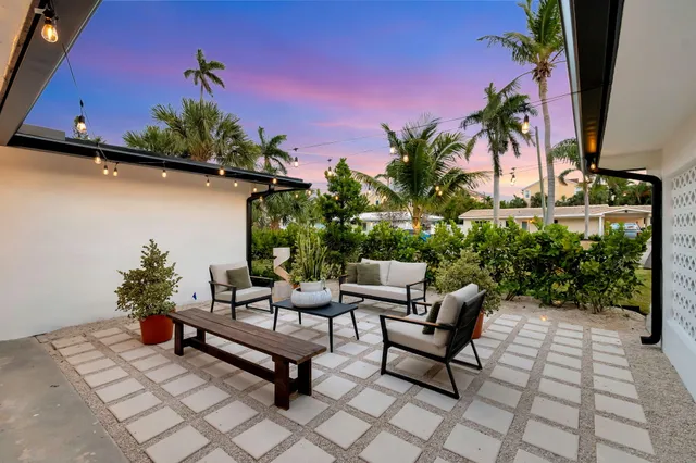 $769,000 | 625 Las Palmas Park, Boynton Beach, FL 33435