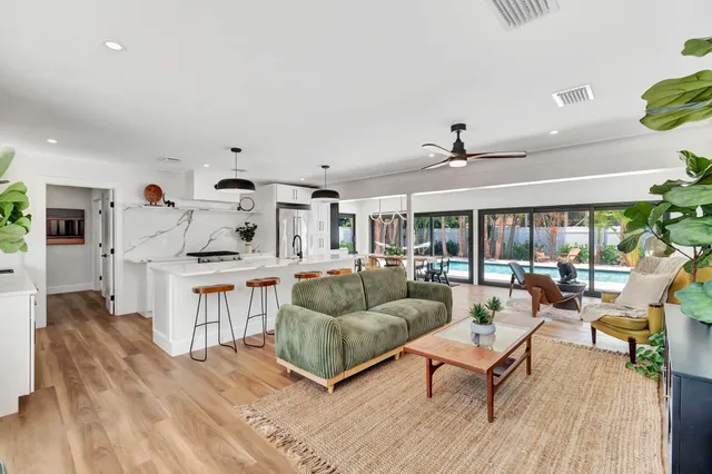 $769,000 | 625 Las Palmas Park, Boynton Beach, FL 33435