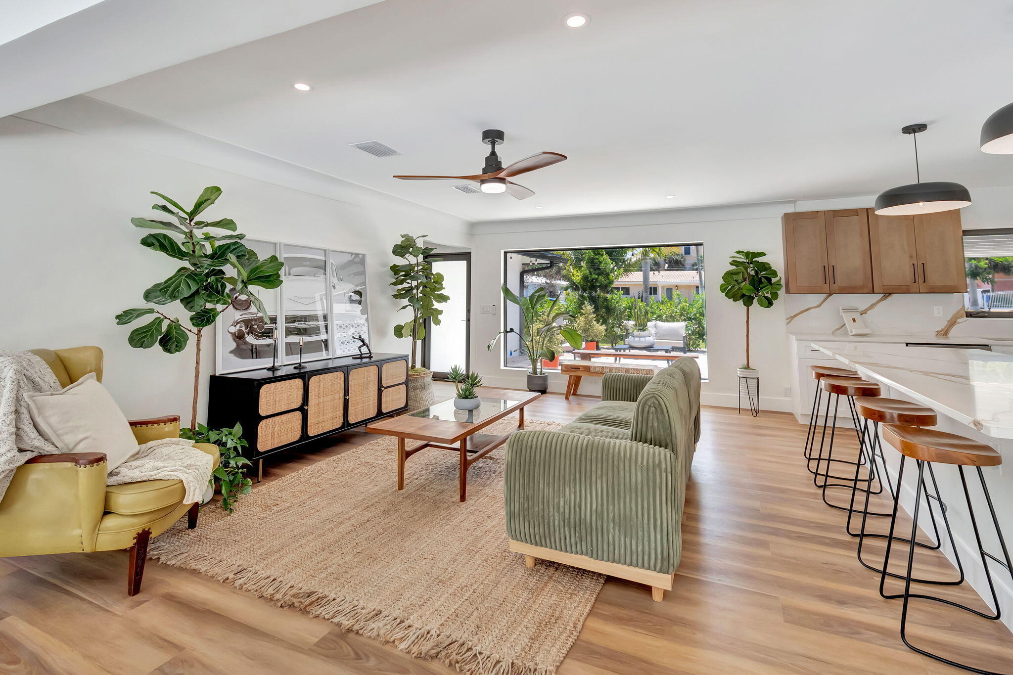 625 Las Palmas Park Boynton Beach, FL 33435 - Photo 10 of 44 Living Area