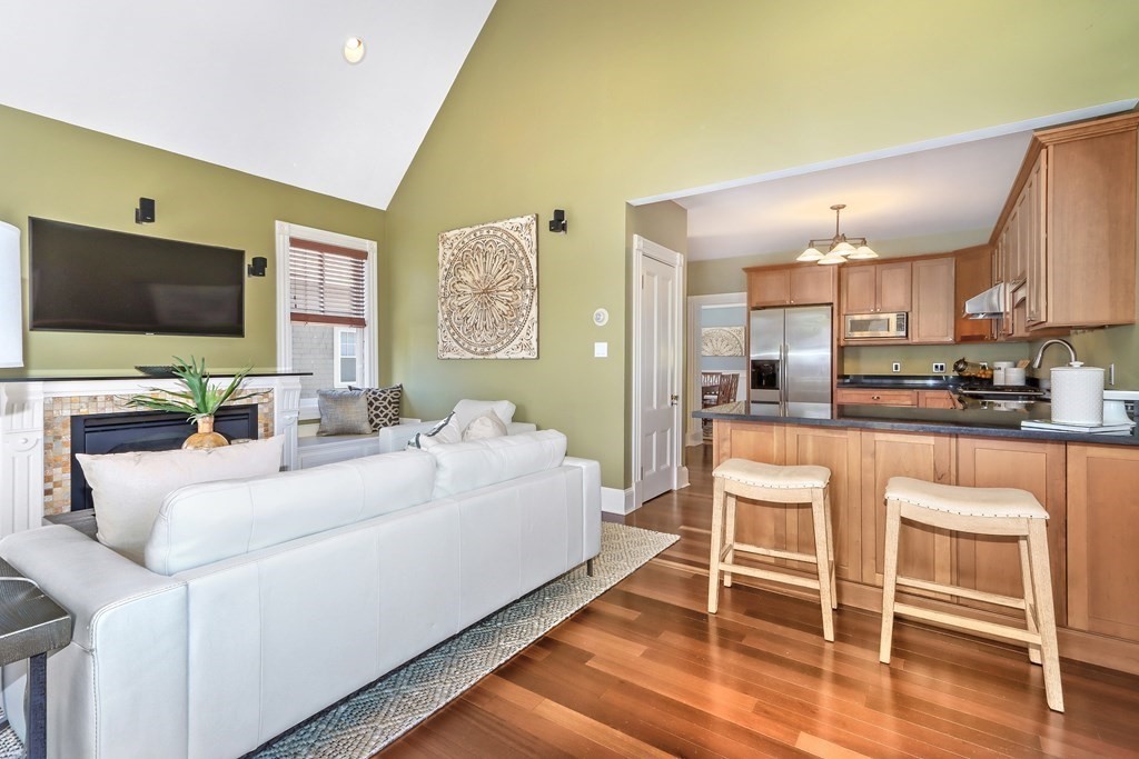 19 Boardman Avenue Melrose, MA 02176 - Photo 14 of 40