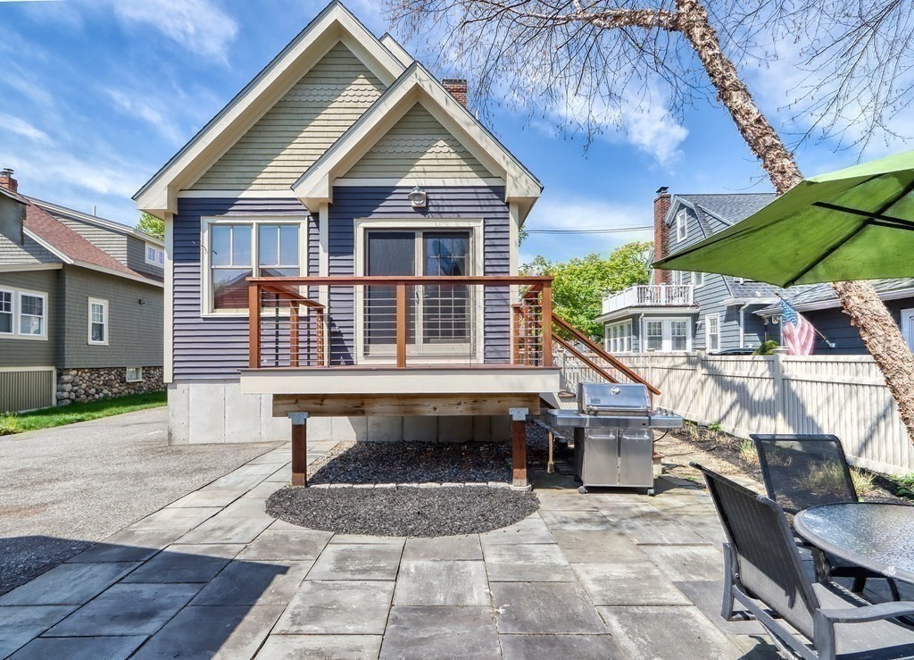 19 Boardman Avenue Melrose, MA 02176 - Photo 30 of 40