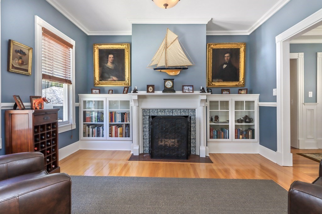 19 Boardman Avenue Melrose, MA 02176 - Photo 7 of 40