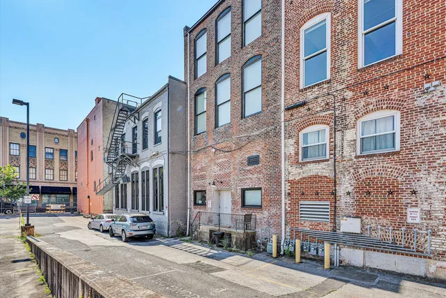 $2,100,000 | 109 Campbell Avenue Southwest, Roanoke, VA 24011