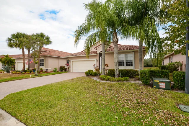 $345,000 | 354 Northwest Shoreview Drive, Port St. Lucie, FL 34986
