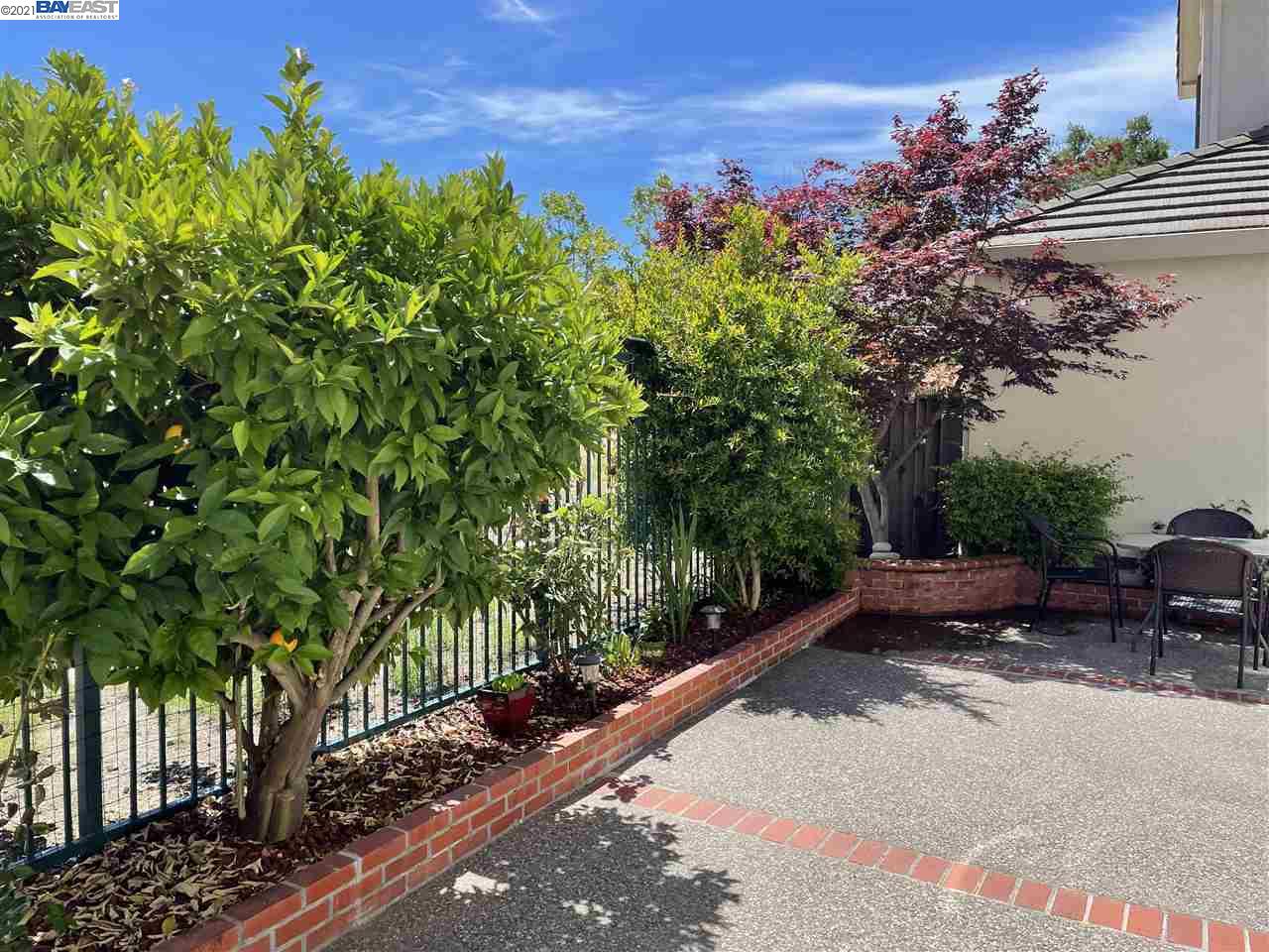 5751 Shadow Hill Drive Dublin, CA 94568 - Photo 3 of 22