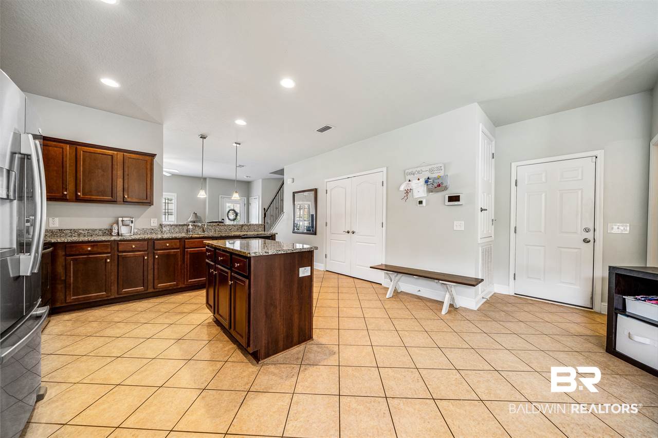 2208 Livingstone Court Mobile, AL 36695 - Photo 12 of 31