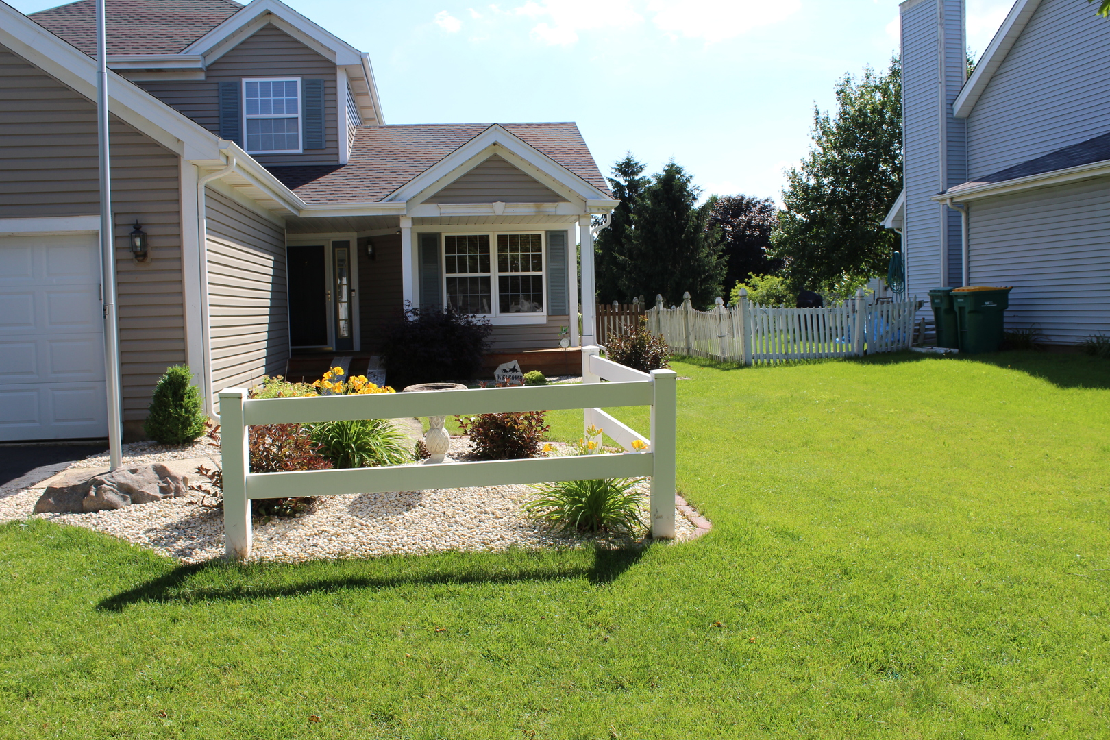 2201 Riverside Drive Plainfield, IL 60586 - Photo 3 of 24