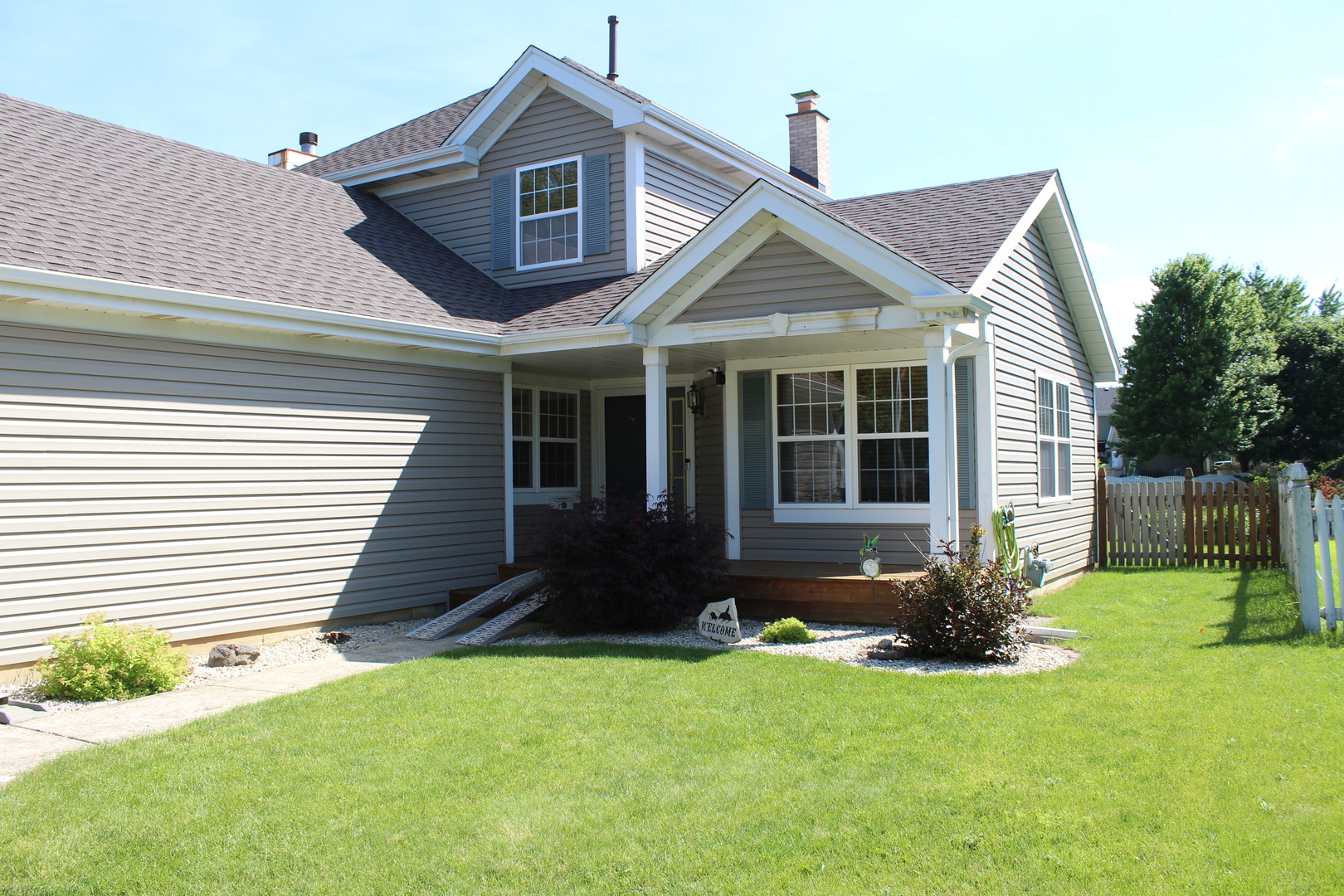 2201 Riverside Drive Plainfield, IL 60586 - Photo 4 of 24