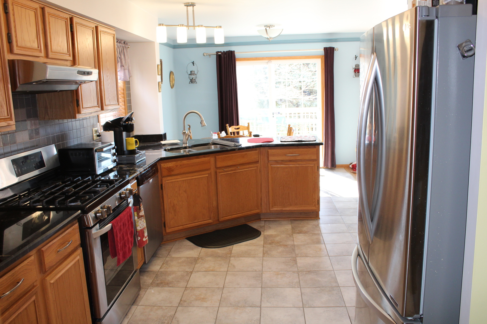 2201 Riverside Drive Plainfield, IL 60586 - Photo 6 of 24