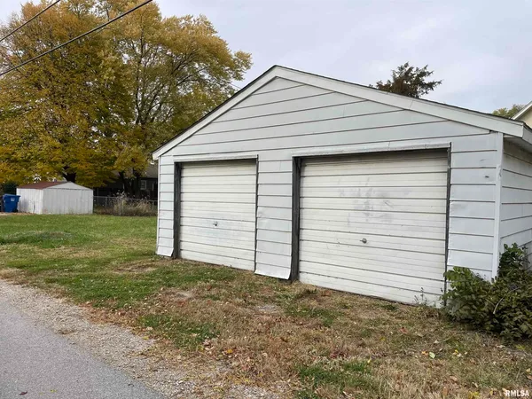 $70,000 | 3116 11th Avenue, Moline, IL 61265