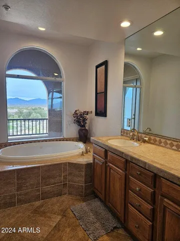 $5,500 | 28990 North White Feather Lane, Unit 150, Scottsdale, AZ 85262