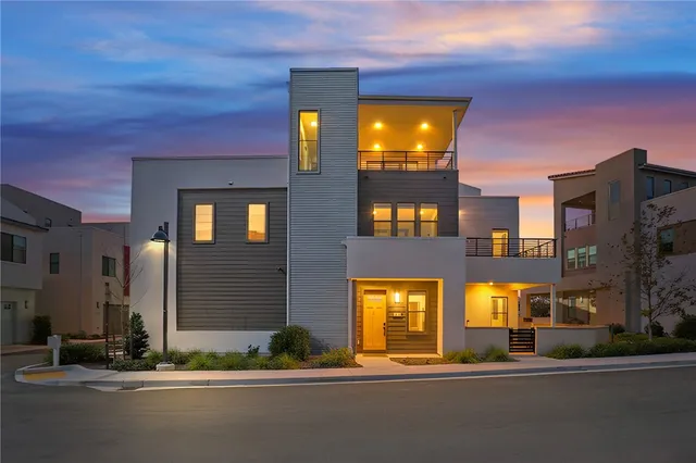 $1,890,000 | 140 Yugen, Irvine, CA 92618