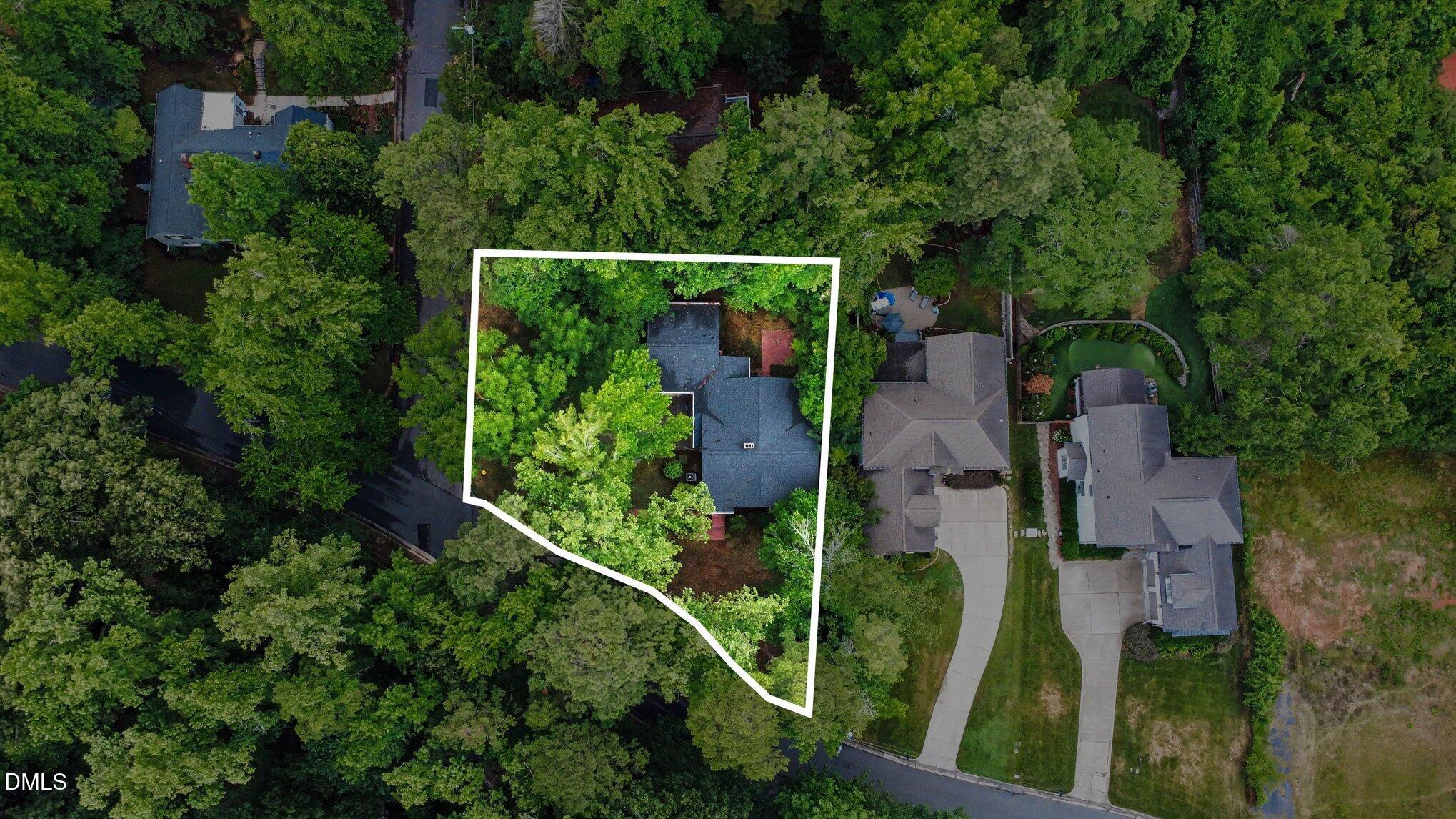 1003 Gardner Street Raleigh, NC 27607 - Photo 4 of 24 022_file_3668