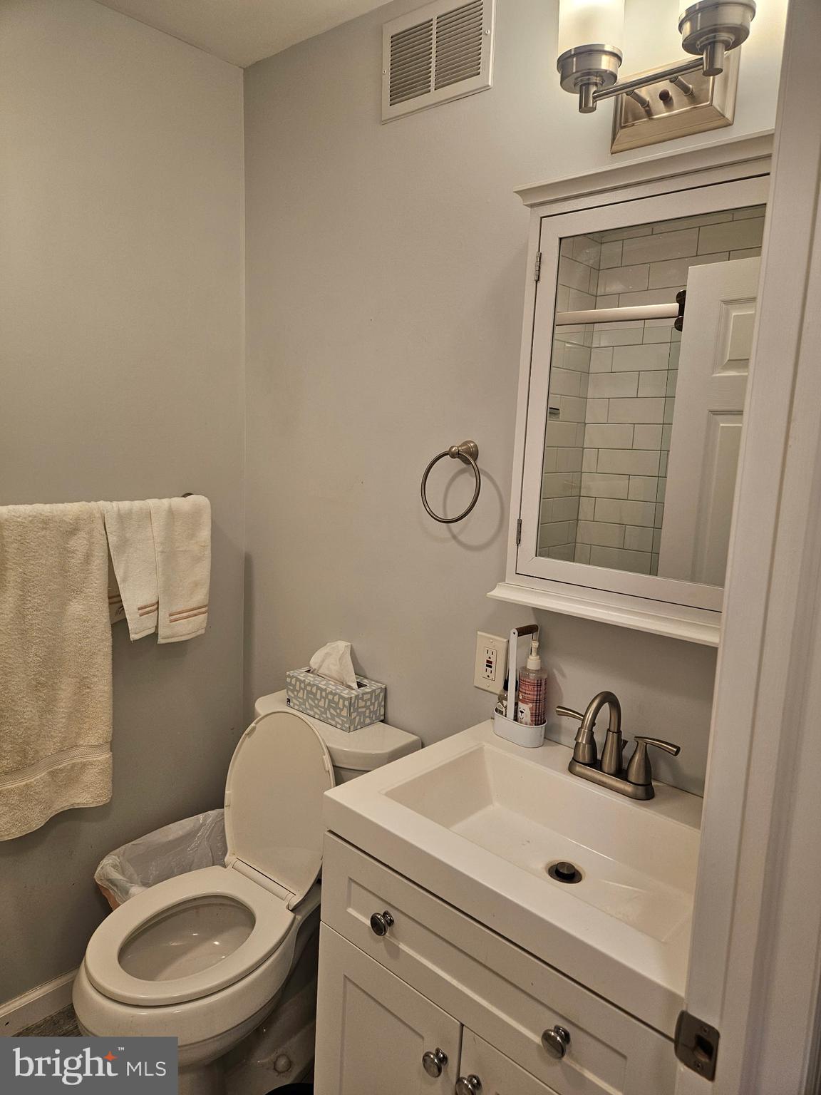 107 Rutgers Avenue, Unit G1 Swarthmore, PA 19081 - Photo 11 of 14 Bathroom