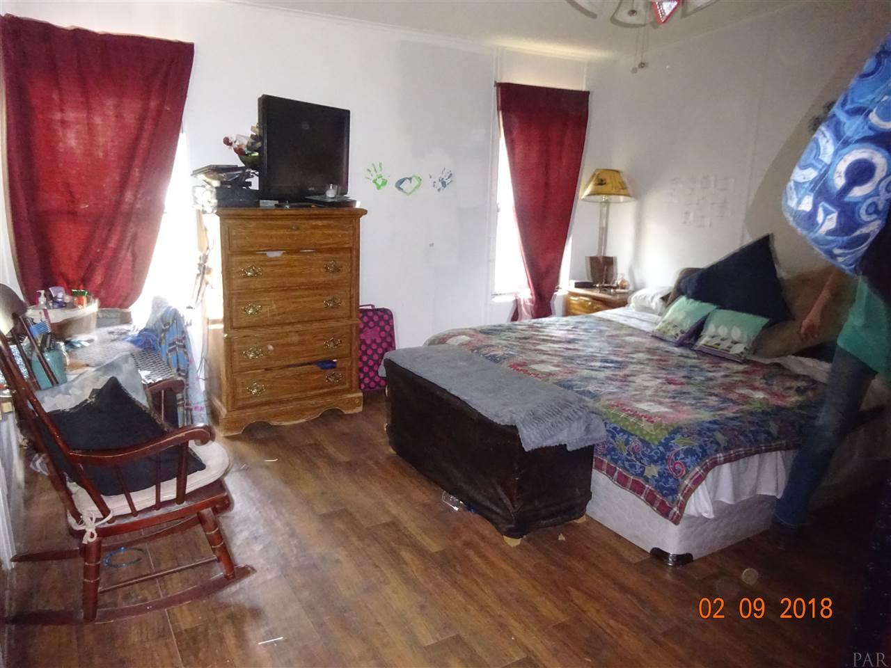 4665 Woodbine Road Pace, FL 32571 - Photo 14 of 18 Gallery Image 14