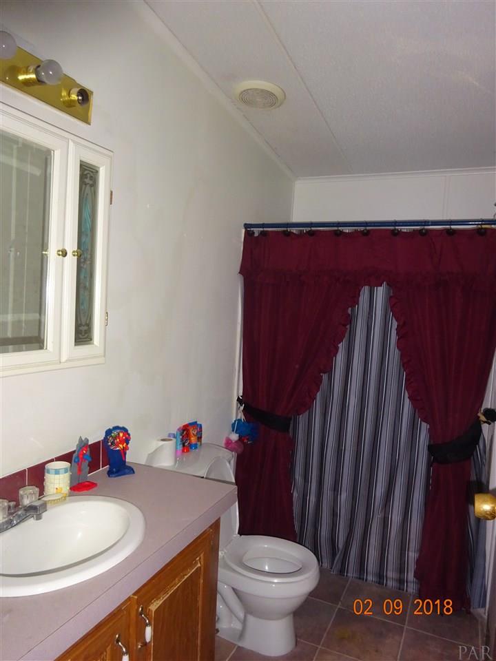 4665 Woodbine Road Pace, FL 32571 - Photo 9 of 18 Gallery Image 9