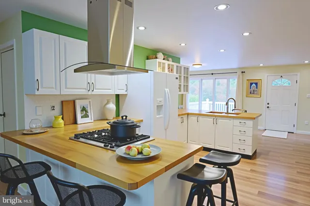 $347,500 | 175 Mountain Heights Road, Front Royal, VA 22630