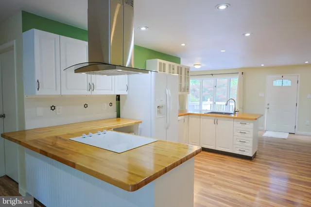 $347,500 | 175 Mountain Heights Road, Front Royal, VA 22630