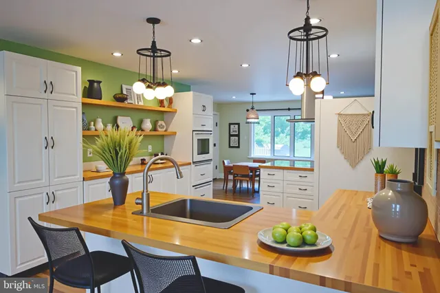 $347,500 | 175 Mountain Heights Road, Front Royal, VA 22630