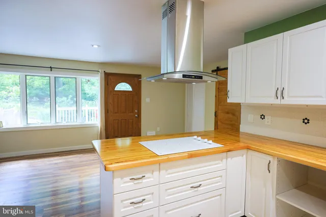 $347,500 | 175 Mountain Heights Road, Front Royal, VA 22630