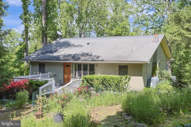 $347,500 | 175 Mountain Heights Road, Front Royal, VA 22630