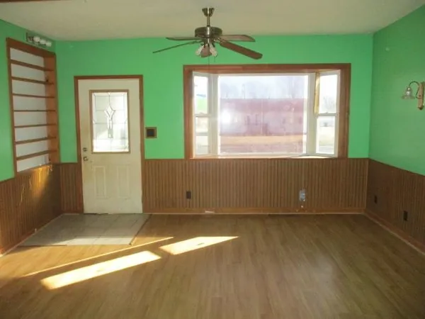 $44,500 | 315 8th Street, Ogden, KS 66517