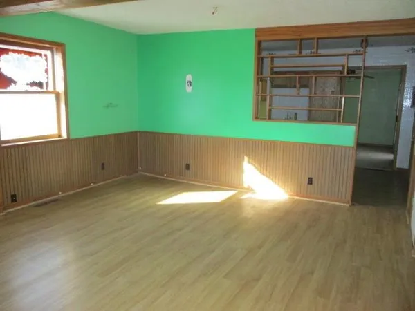 $44,500 | 315 8th Street, Ogden, KS 66517