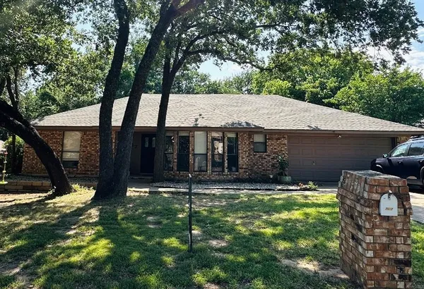 $2,595 | 7517 Cimarron Drive, North Richland Hills, TX 76182