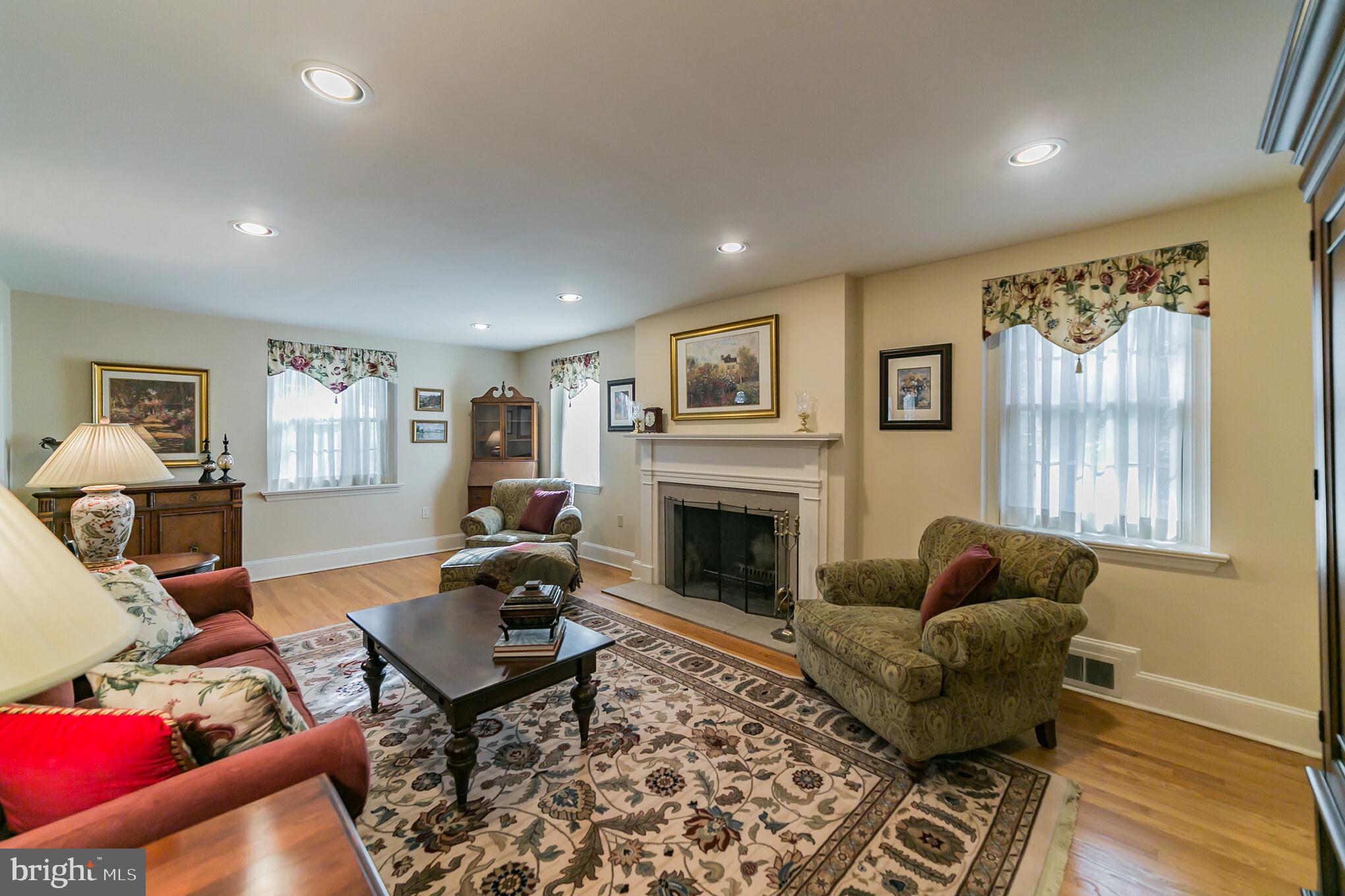 1016 Hagys Ford Road Narberth, PA 19072 - Photo 5 of 30