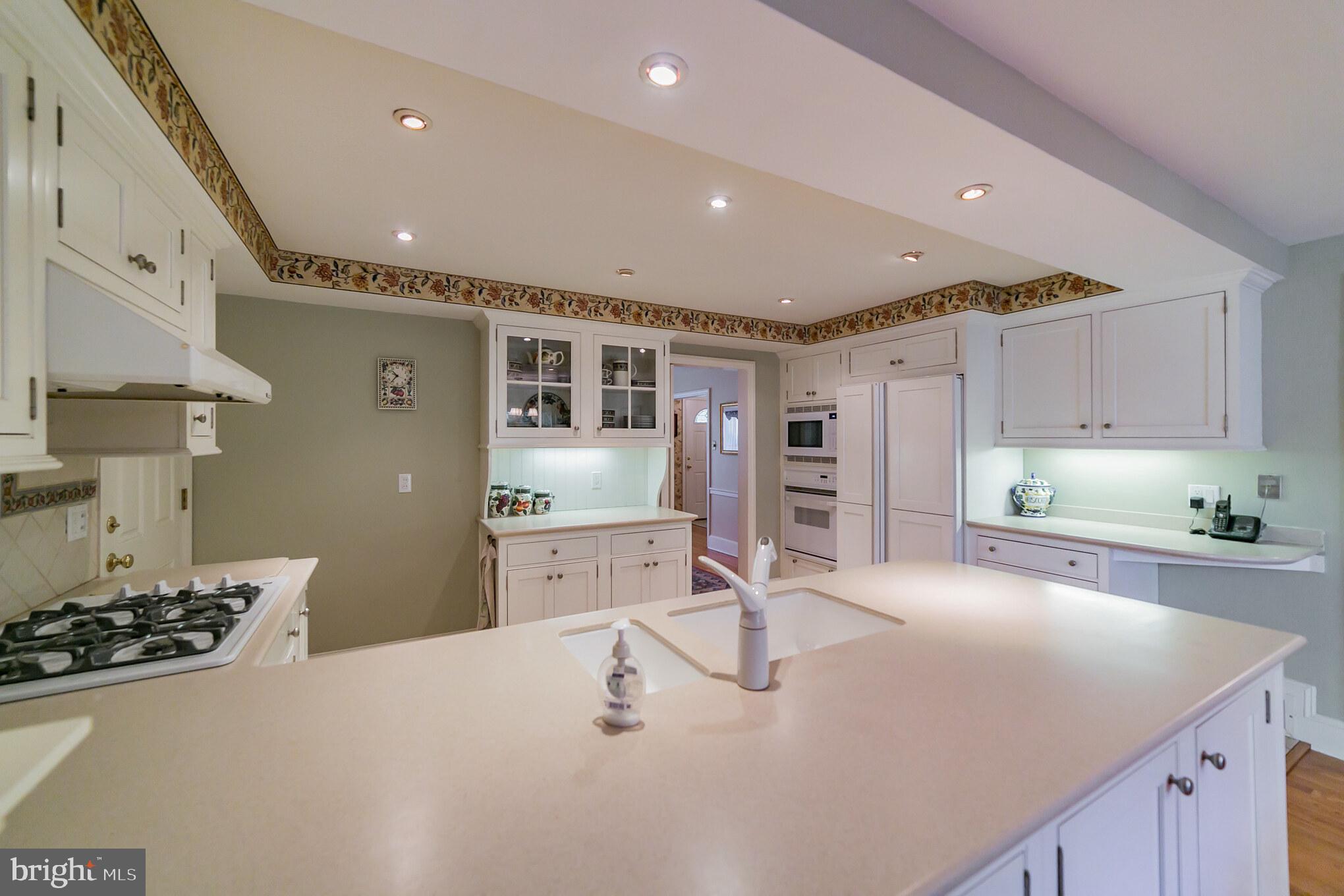 1016 Hagys Ford Road Narberth, PA 19072 - Photo 8 of 30