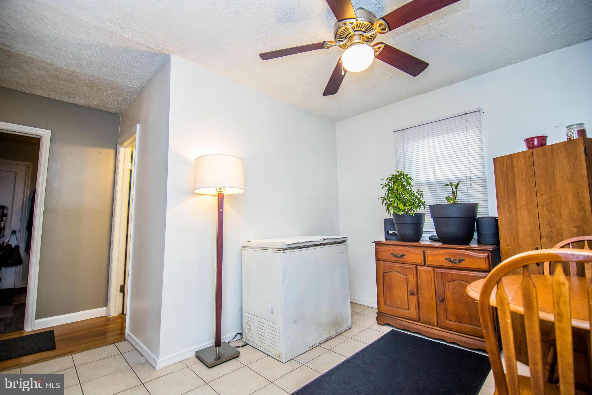 4708 Raspe Avenue Baltimore, MD 21206 - Photo 11 of 23 Den or Office w/ ceramic tile