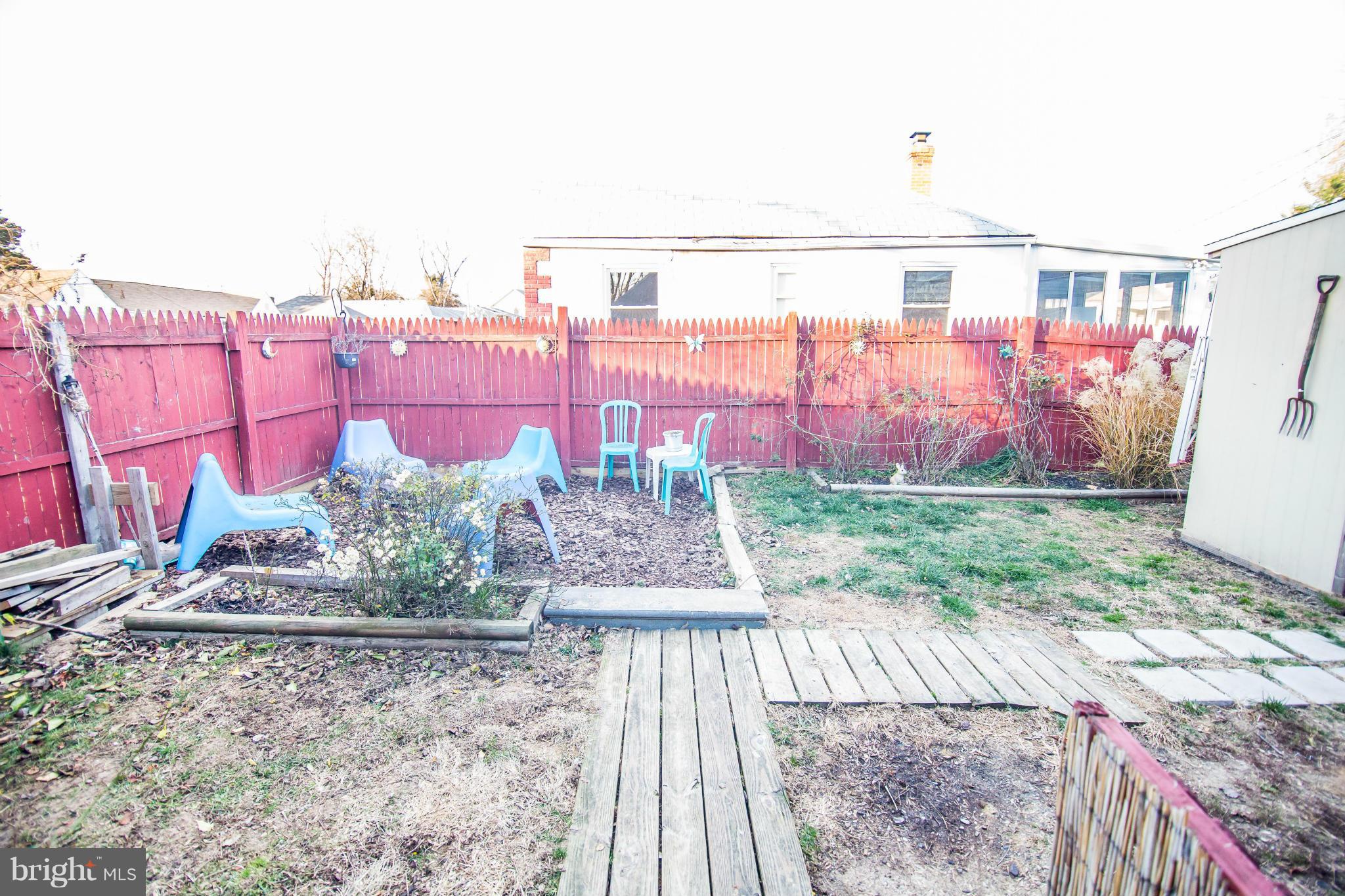 4708 Raspe Avenue Baltimore, MD 21206 - Photo 21 of 23 Large flat lot w/ privacy fence