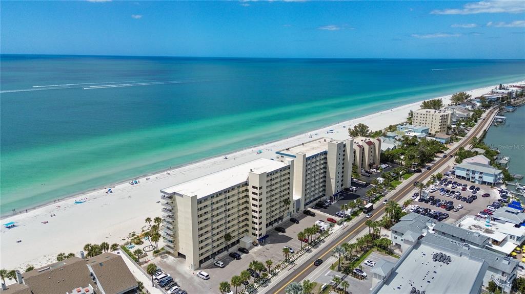 20040 Gulf Boulevard, Unit 402 Indian Rocks Beach, FL 33785 - Photo 30 of 32
