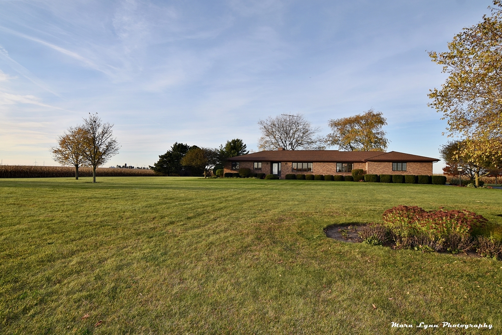 6411 Perry Road DeKalb, IL 60115 - Photo 2 of 57