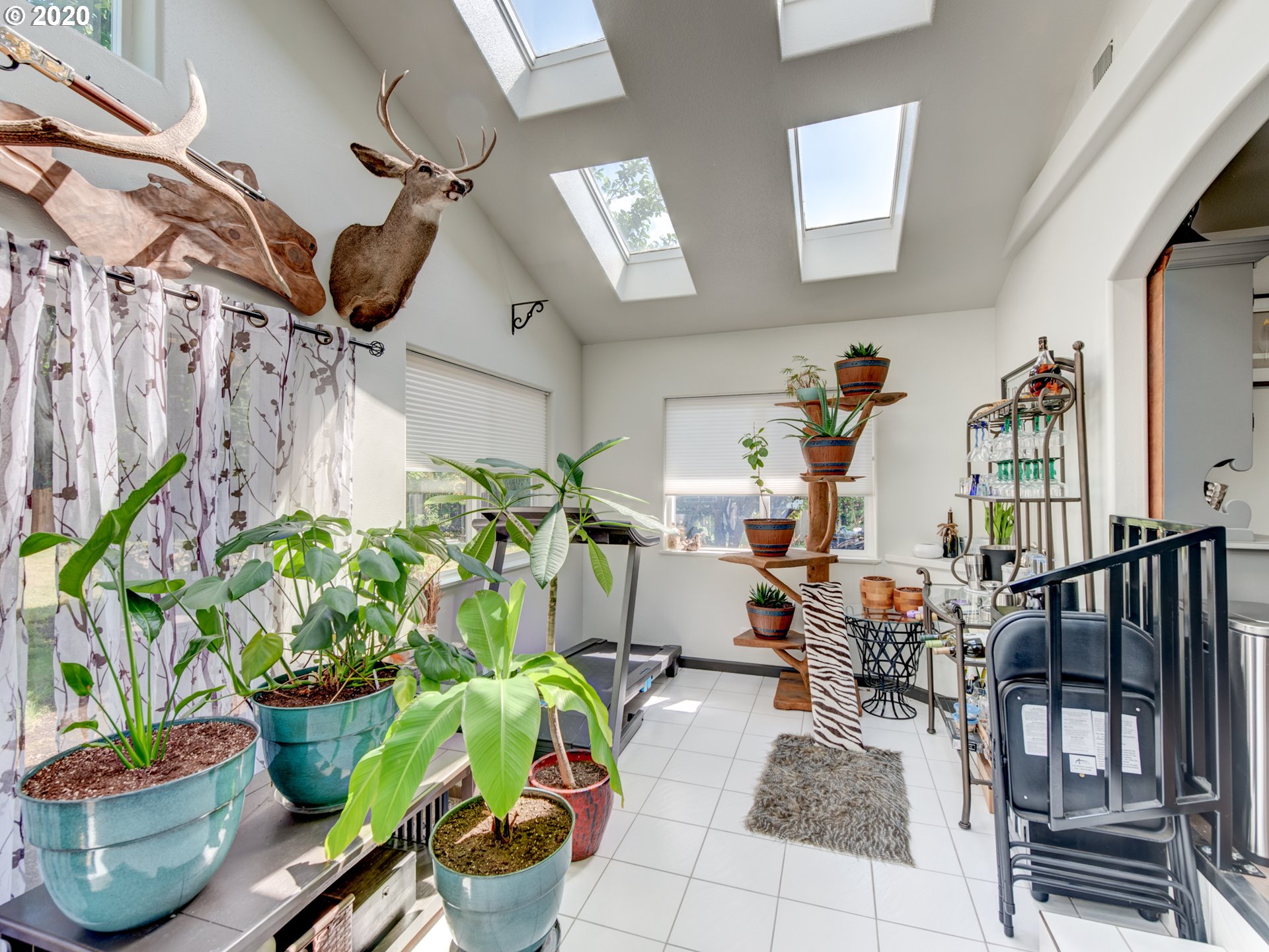 787 Maxwell Road Eugene, OR 97404 - Photo 11 of 21 Gallery Image 11
