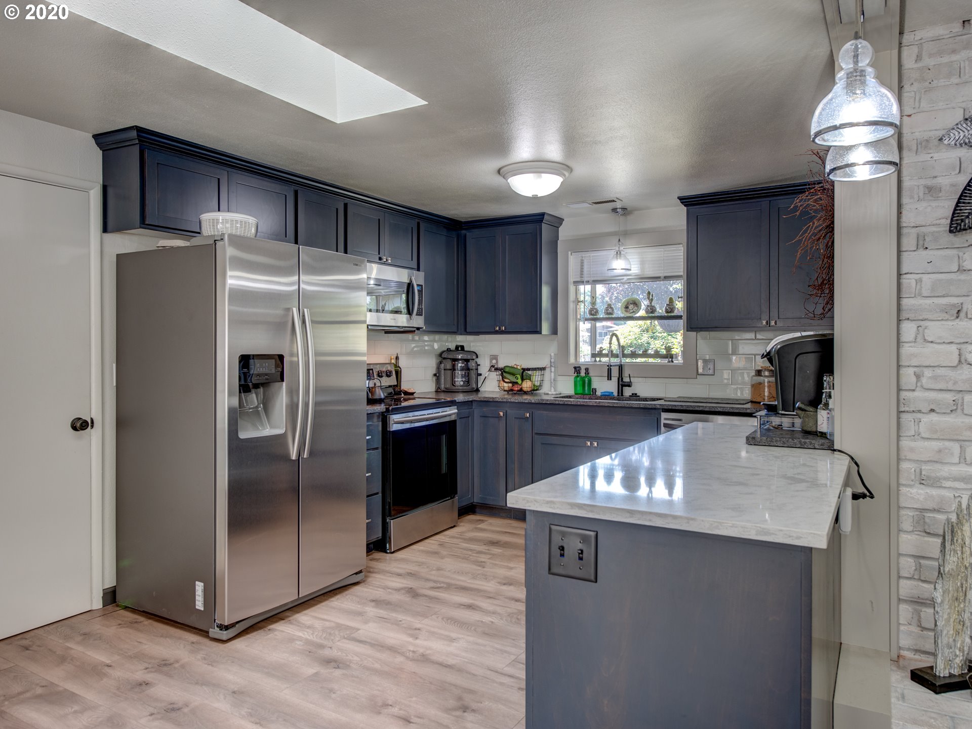 787 Maxwell Road Eugene, OR 97404 - Photo 6 of 21 Gallery Image 6