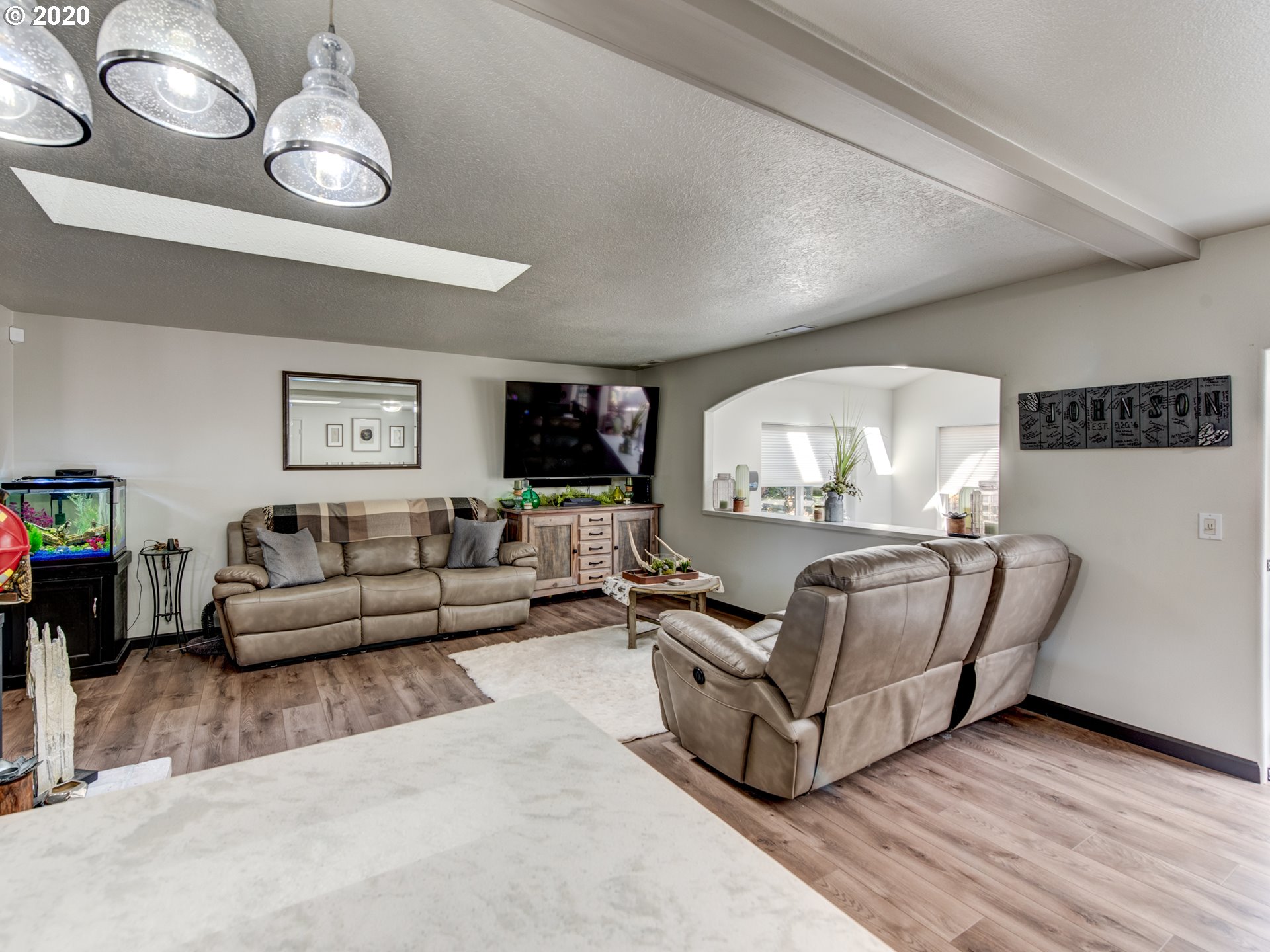 787 Maxwell Road Eugene, OR 97404 - Photo 10 of 21 Gallery Image 10