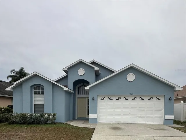 $2,000 | 11928 Hatcher Circle, Orlando, FL 32824