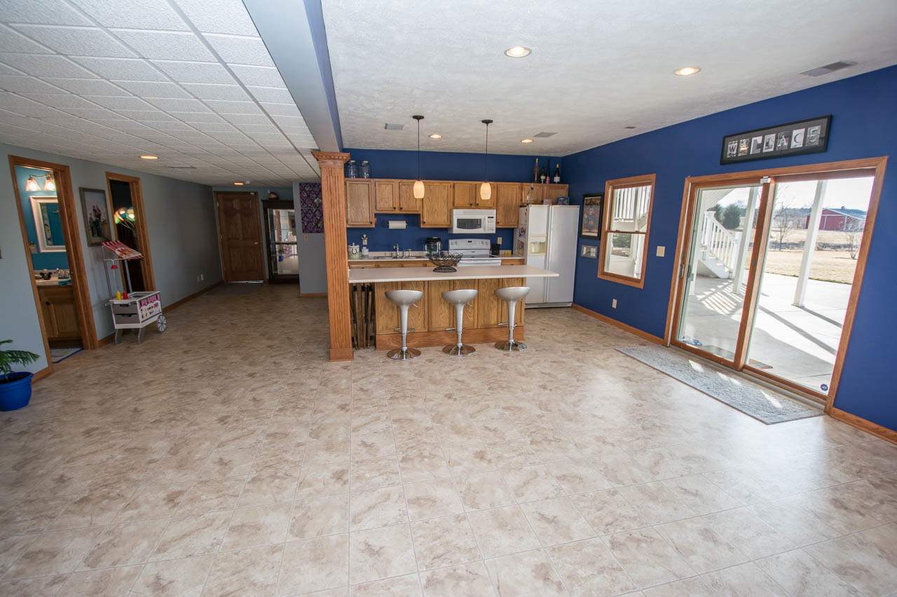 10501 West Division Road Yorktown, IN 47396 - Photo 24 of 36 Gallery Image 24