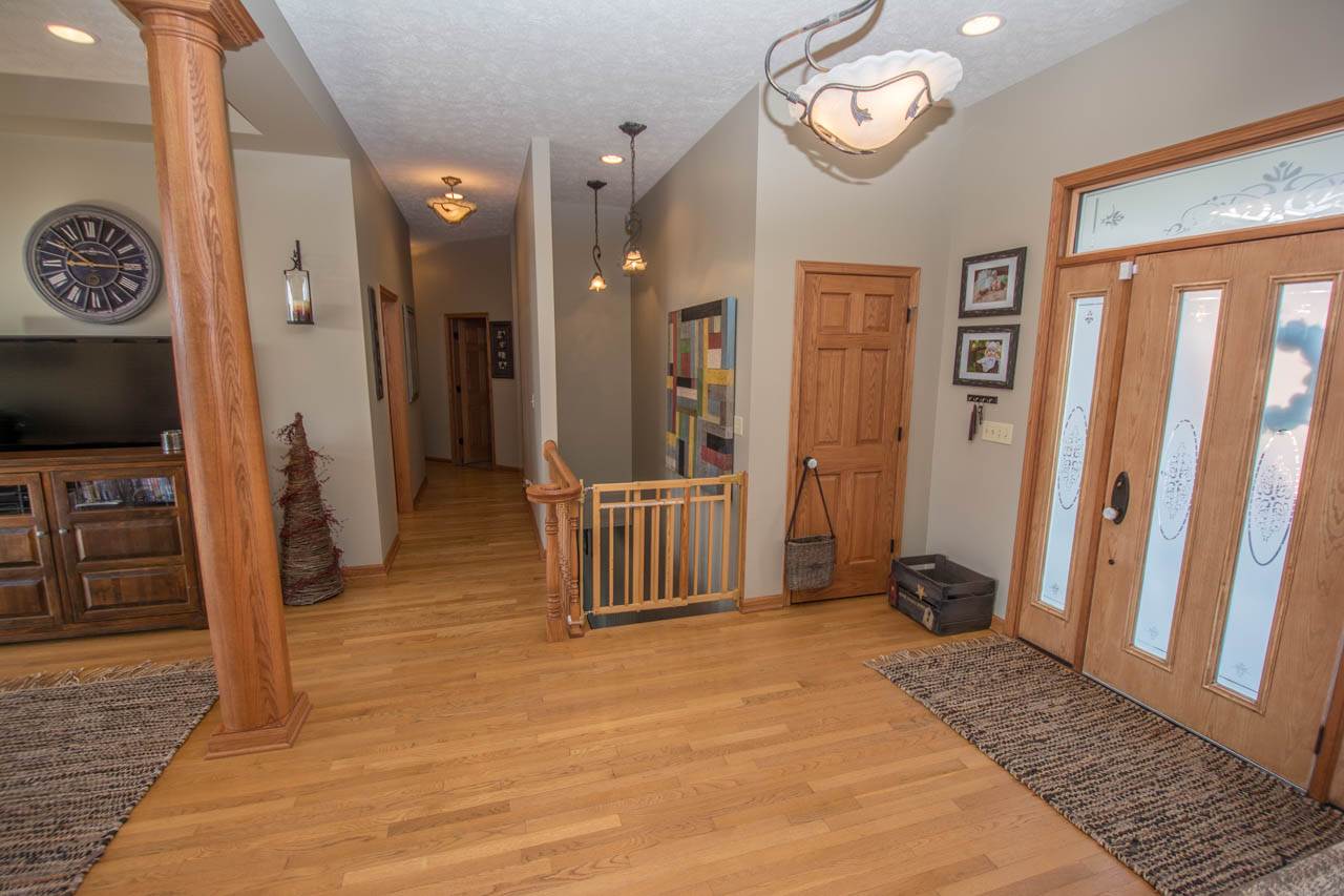 10501 West Division Road Yorktown, IN 47396 - Photo 10 of 36 Gallery Image 10