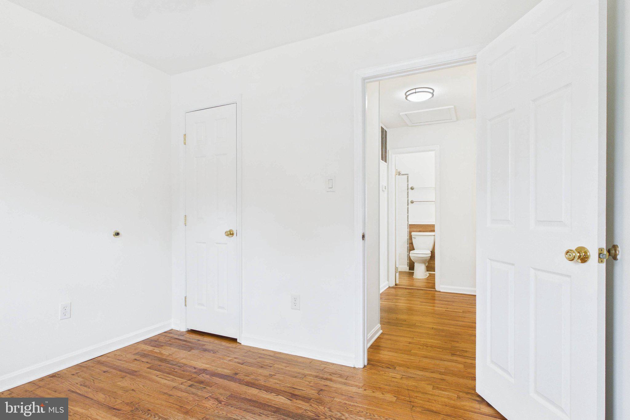13235 Sturbridge Road Woodbridge, VA 22192 - Photo 45 of 53 Bright and airy room with hardwood floors.