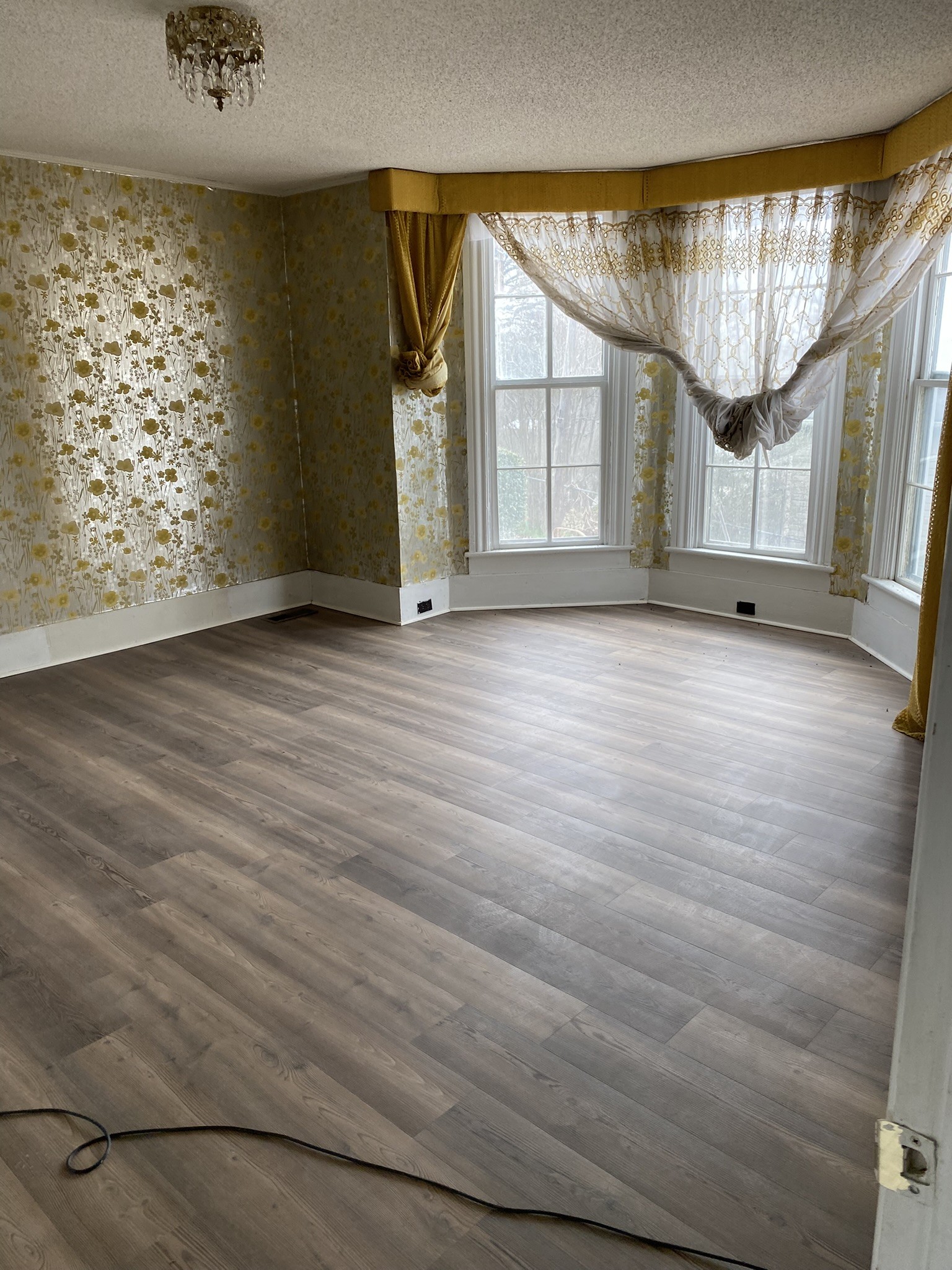 339 West Washington Street Pulaski, TN 38478 - Photo 20 of 23 wooden floor in an empty room