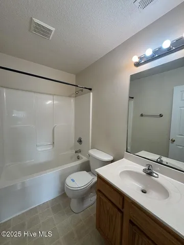 $1,400 | 1106 Springwood Drive, Jacksonville, NC 28546