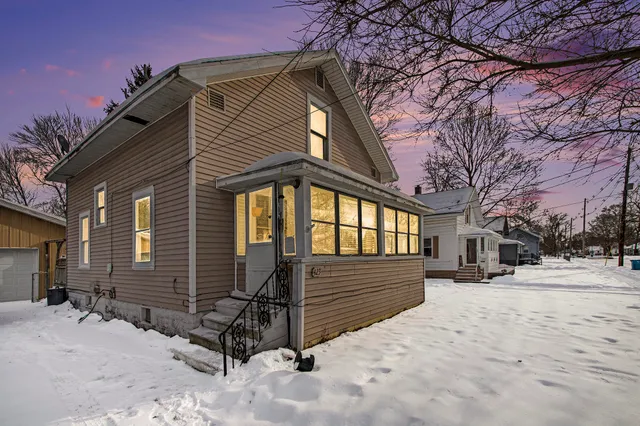 $160,000 | 423 North 14th Street, Niles, MI 49120