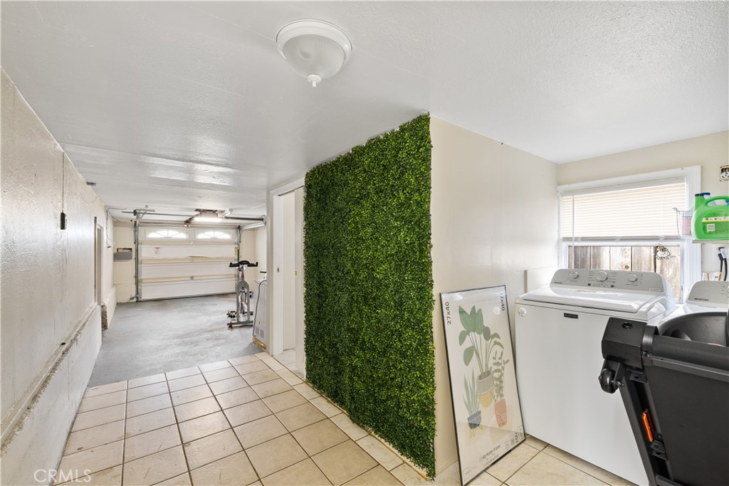 903 Jones Court Pinole, CA 94564 - Photo 18 of 24 Laundry area
