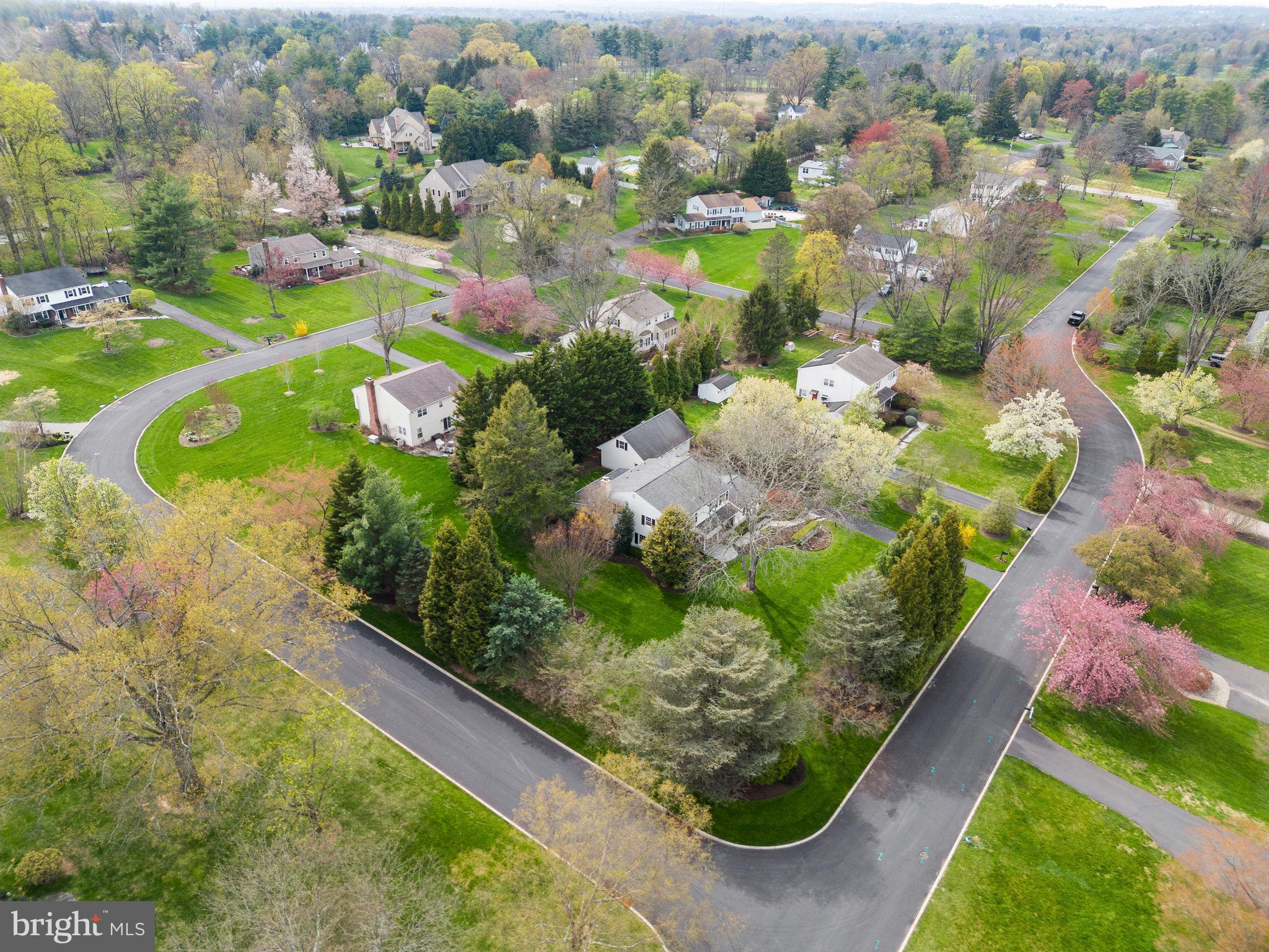 558 Beale Road Blue Bell, PA 19422 - Photo 2 of 13