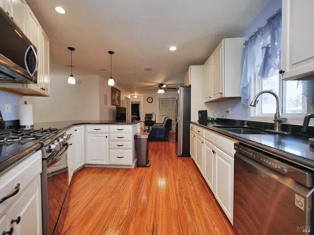 $259,900 | 87 Gloria Court, Vallejo, CA 94590